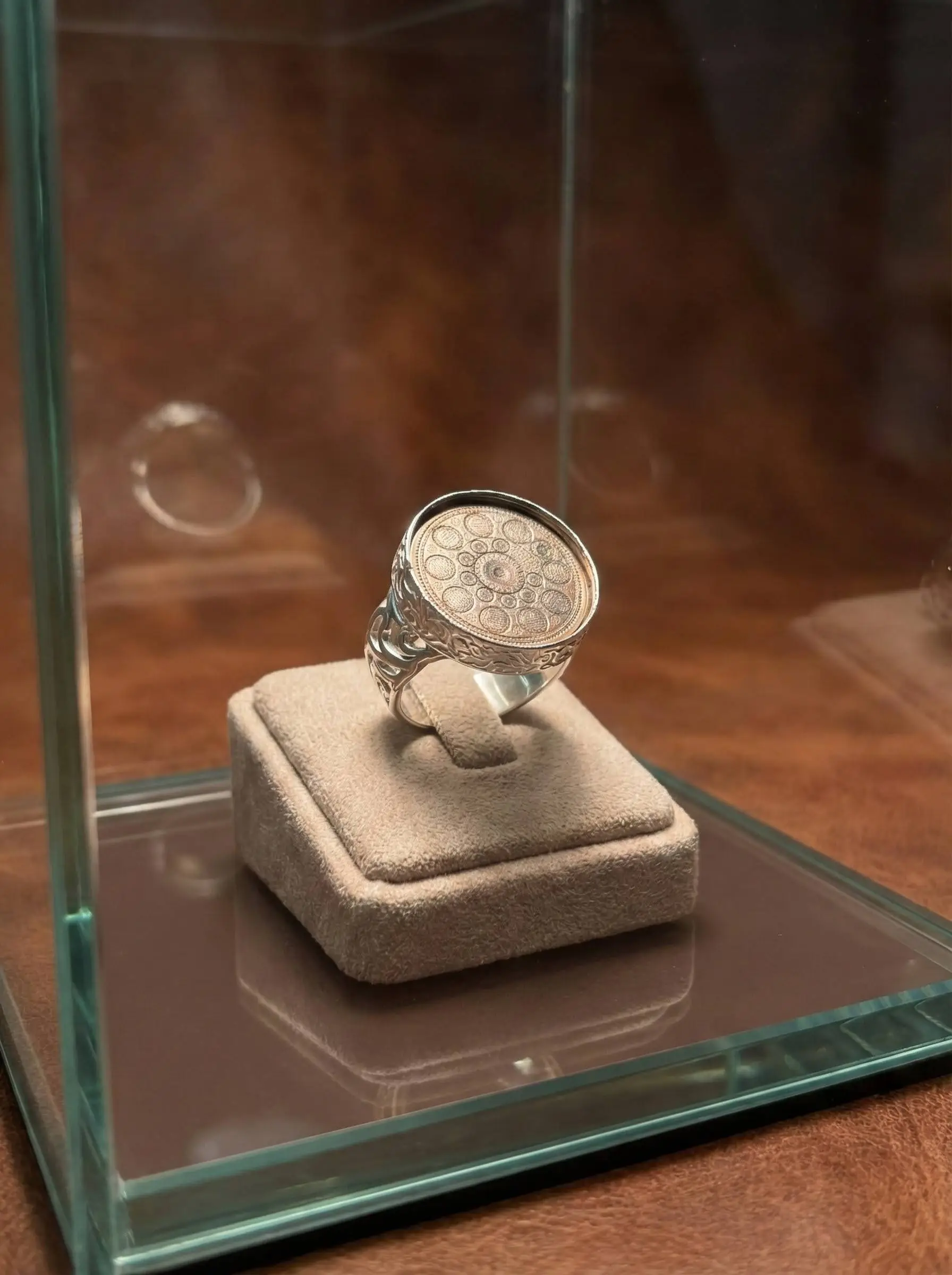 İsmi Azam Vefkli Gümüş Yüzük: Havas İlmiyle İşlenmiş Manevi Zırh ve Heybet Tılsımı-sunum