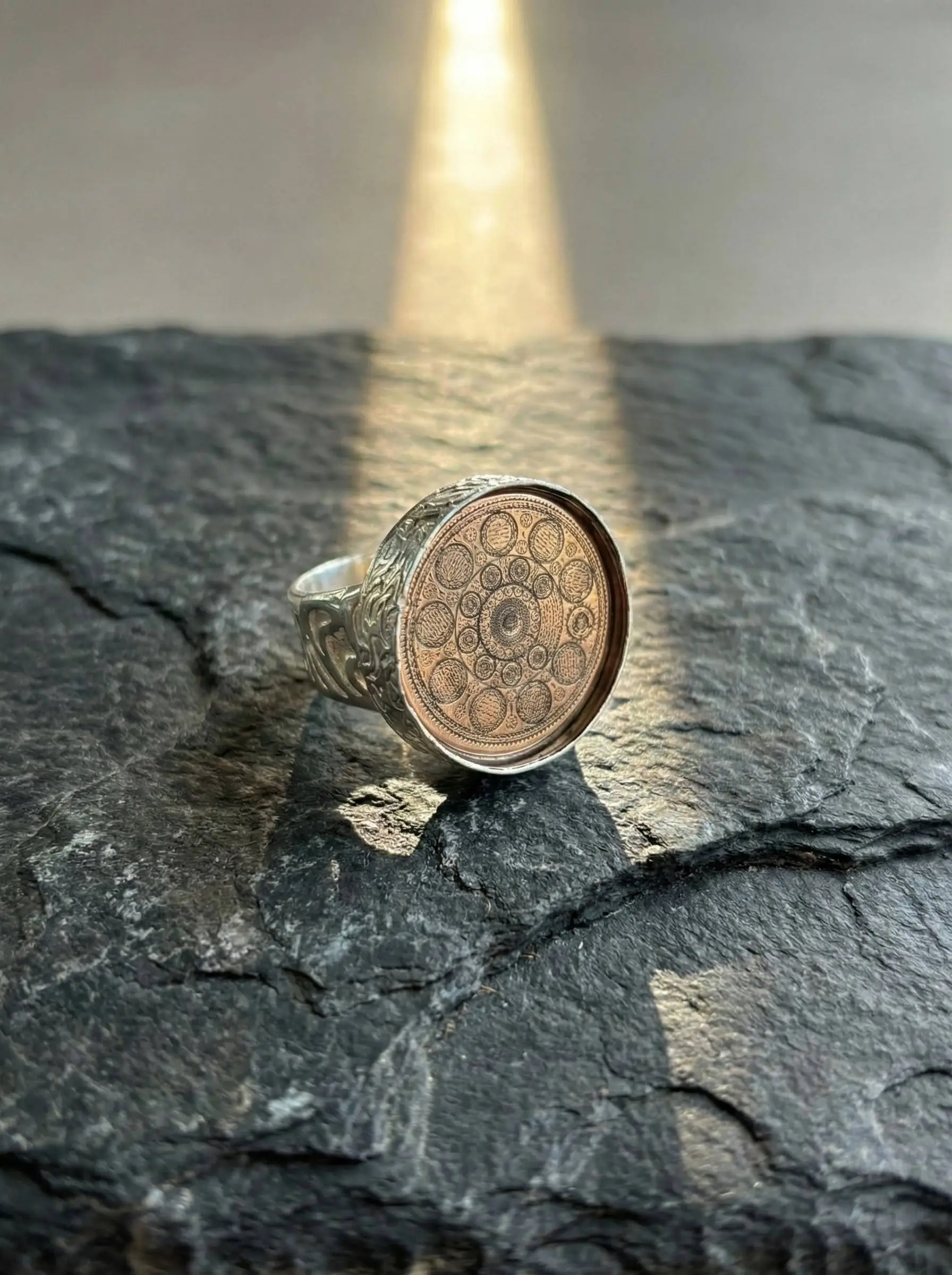 İsmi Azam Vefkli Gümüş Yüzük: Havas İlmiyle İşlenmiş Manevi Zırh ve Heybet Tılsımı-kaya